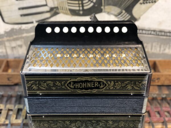 HOHNER VIENNA - SOLD! - Image 3