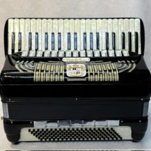 NOBLE ACCORDION 4-REED #CLUN28