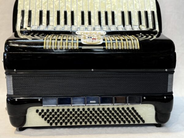 NOBLE ACCORDION 4-REED #CLUN28 - Image 5